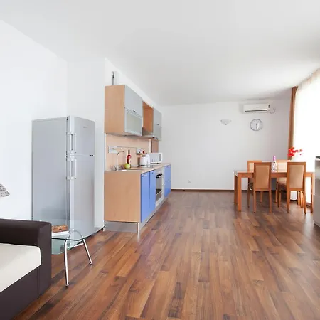 Apart-hotel Vilmar Pomorie